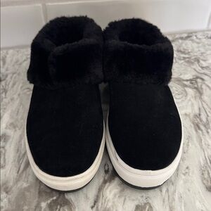 Blondo Waterproof Suede Slip On 4.5/5